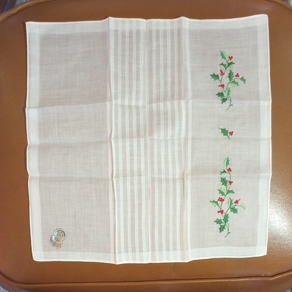 NWT Desco Vintage Embroidered Christmas Holiday Handkerchief w/ Holly Design